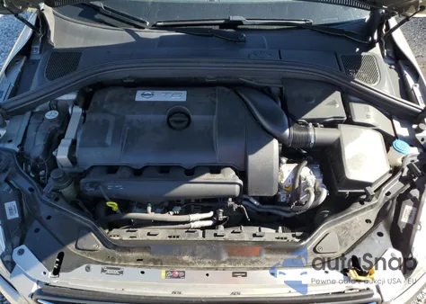 2014 Volvo Xc60 T6 z USA, uszkodzony, nr VIN YV4902DZ8E2529099